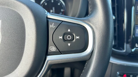 Volvo XC60 2.0 B4 D AWD Business Plus Auto