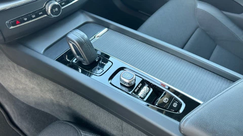 Volvo XC60 2.0 B4 D AWD Business Plus Auto