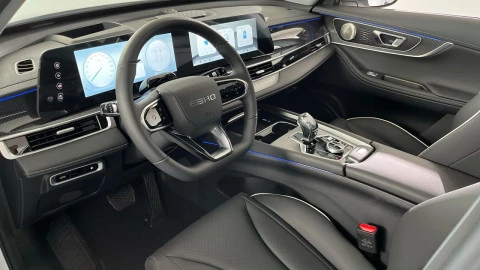 EBRO S700 1.5 TGDI PHEV Luxury E-CVT