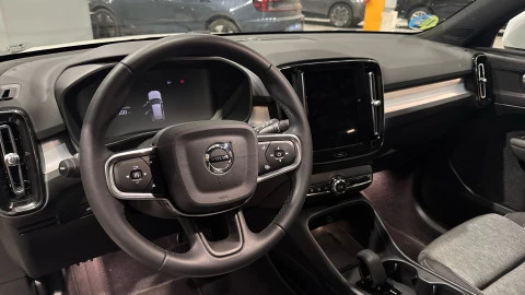 Volvo XC40 B4 G Core Auto 145 kW (197 CV)