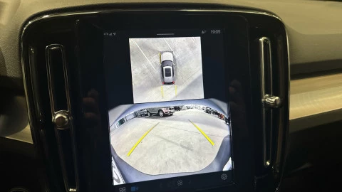 Volvo XC40 B4 G Core Auto 145 kW (197 CV)