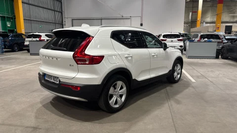 Volvo XC40 B4 G Core Auto 145 kW (197 CV)