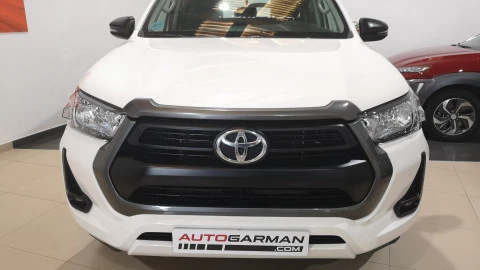 Toyota Hilux 2.4 D4D Cabina Doble GX