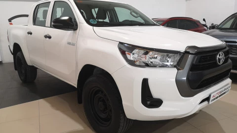 Toyota Hilux 2.4 D4D Cabina Doble GX