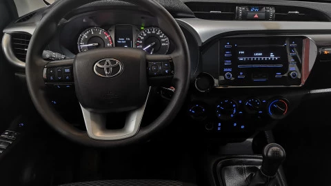 Toyota Hilux 2.4 D4D Cabina Doble GX