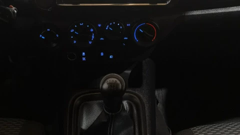 Toyota Hilux 2.4 D4D Cabina Doble GX