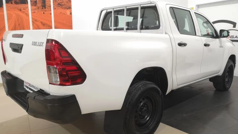 Toyota Hilux 2.4 D4D Cabina Doble GX