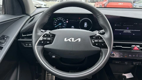 Kia Niro 1.6 GDi HEV 104kW (141CV) Emotion