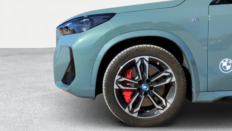 BMW iX1 xDrive30