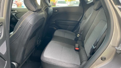 Renault Captur techno Eco-G 100cv (74 kW)