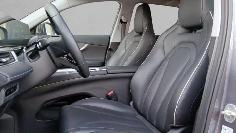 EBRO S700 1.6 TGDI Luxury 7 DCT