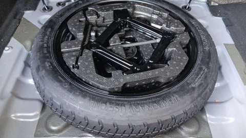 EBRO S700 1.6 TGDI Luxury 7 DCT