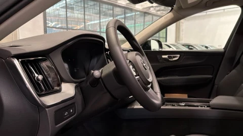 Volvo XC60 T6 Recharge Plus Dark AWD Auto 257 kW (350 CV)