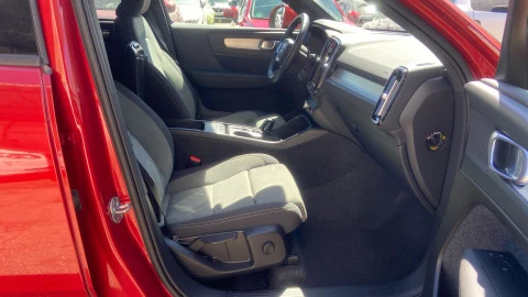 Volvo XC40 2.0 B3 G Core Auto