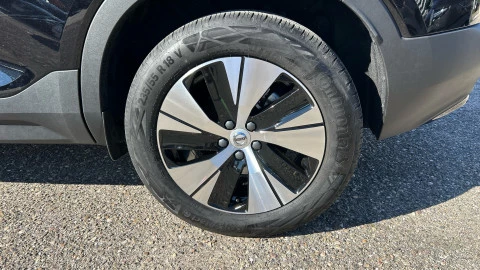 Volvo XC40 2.0 B3 G Essential Auto