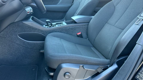 Volvo XC40 2.0 B3 G Essential Auto