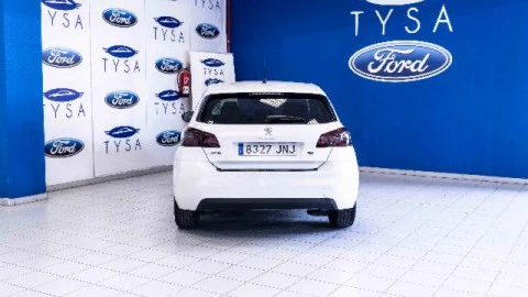 Peugeot 308 5p Style 1.2 PureTech 110 S&S