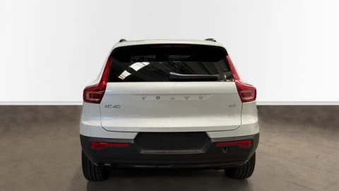 Volvo XC40 B3 G Plus Dark Auto 120 kW (163 CV)
