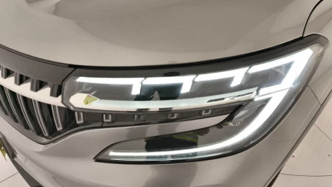 Renault Espace Iconic E-Tech Hybrid