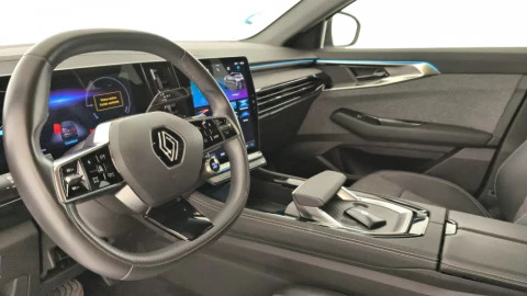 Renault Espace Iconic E-Tech Hybrid