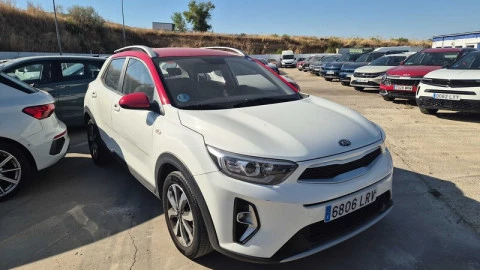 Kia Stonic 1.0 T-GDi 74kW (100CV) MHEV iMT Concept