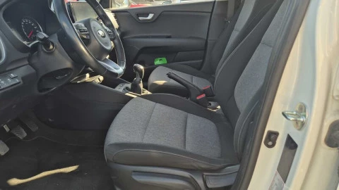 Kia Stonic 1.0 T-GDi 74kW (100CV) MHEV iMT Concept