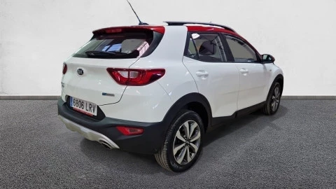 Kia Stonic 1.0 T-GDi 74kW (100CV) MHEV iMT Concept