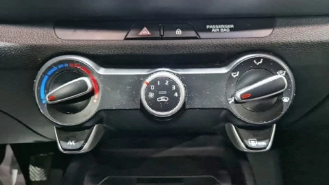 Kia Stonic 1.0 T-GDi 74kW (100CV) MHEV iMT Concept