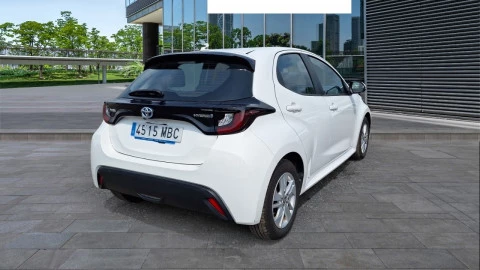 Toyota Yaris 1.5 120H Business Plus