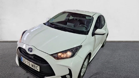 Toyota Yaris 1.5 120H Business Plus