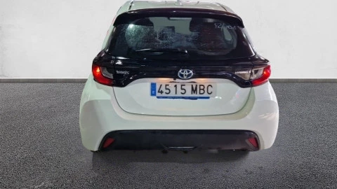 Toyota Yaris 1.5 120H Business Plus