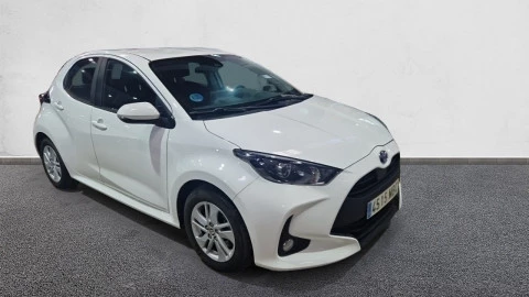 Toyota Yaris 1.5 120H Business Plus