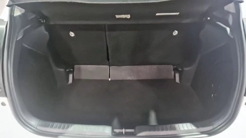 Toyota Yaris 1.5 120H Business Plus