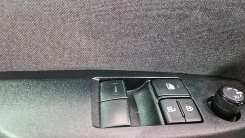 Toyota Yaris 1.5 120H Business Plus