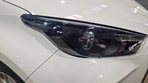 Toyota Yaris 1.5 120H Business Plus