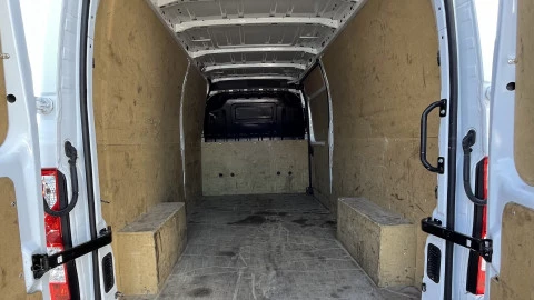 Renault Master Furgón T L2H2 3300 Bl dCi 100kW (135CV)