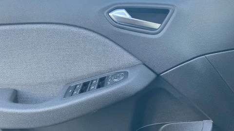 Renault Clio techno Eco-G 100cv (74kW)