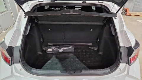 Toyota Corolla 1.8 125H STYLE E-CVT