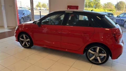 Audi A1 Sportback 1.0 TFSI 95CV S tro Adrenalin2