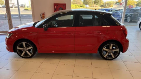 Audi A1 Sportback 1.0 TFSI 95CV S tro Adrenalin2