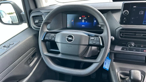 Opel Vivaro 1.5 BlueHDi 88kW (120CV) Opel Vivaro 1.5 BlueHDi 88kW (120CV)