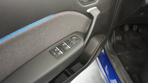 Renault Captur techno Eco-G 100cv (74 kW)