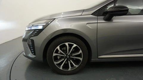 Renault Clio Techno full hybrid E-Tech 145 (103Kw)