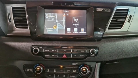 Kia Niro 1.6 GDi HEV 104kW (141CV) Drive