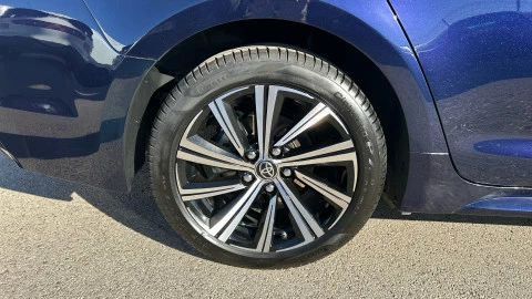 Toyota Corolla 1.8 125H STYLE E-CVT TOURING SPORT