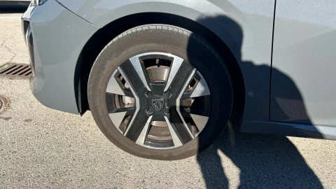 Peugeot 208 Allure Gasolina 100 S&S 6 Vel. MAN