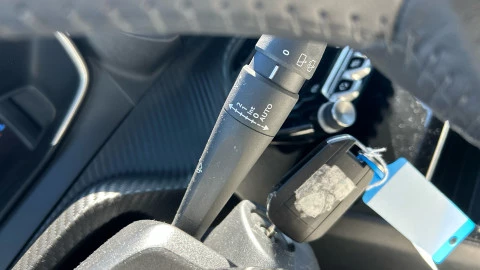 Peugeot 208 Allure Gasolina 100 S&S 6 Vel. MAN