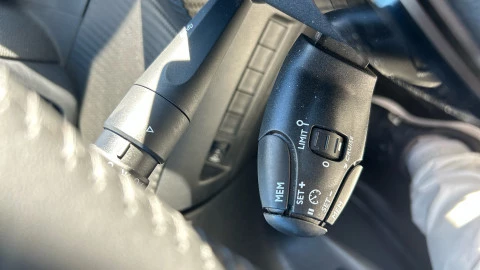 Peugeot 208 Allure Gasolina 100 S&S 6 Vel. MAN