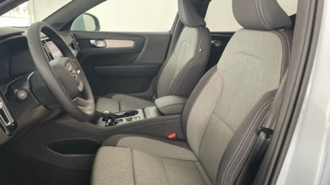 Volvo XC40 B3 G Core Auto 120 kW (163 CV)