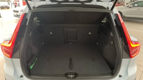 Volvo XC40 B3 G Core Auto 120 kW (163 CV)